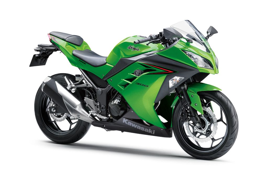 Características da Ninja 300